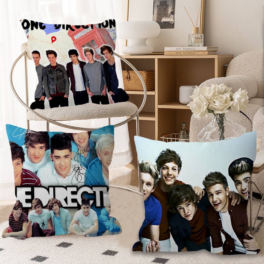 Band One D-Directioned Pillow  - đánh giá và giá Home Textiles Direct